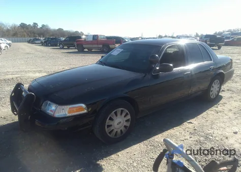 2009 Ford Crown Victoria Police/Police Interceptor z USA, uszkodzony, nr VIN 2FAHP71V79X123252